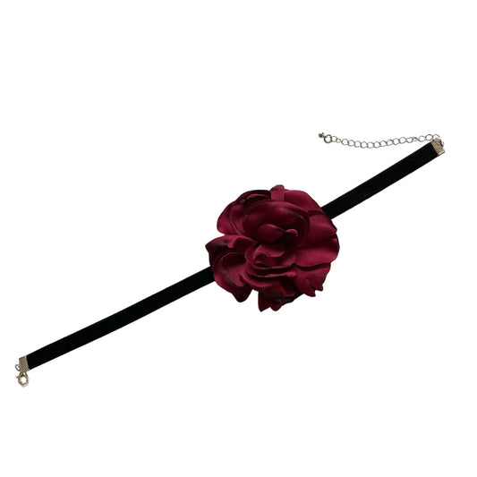 VELVET CHOKER WITH ROSE