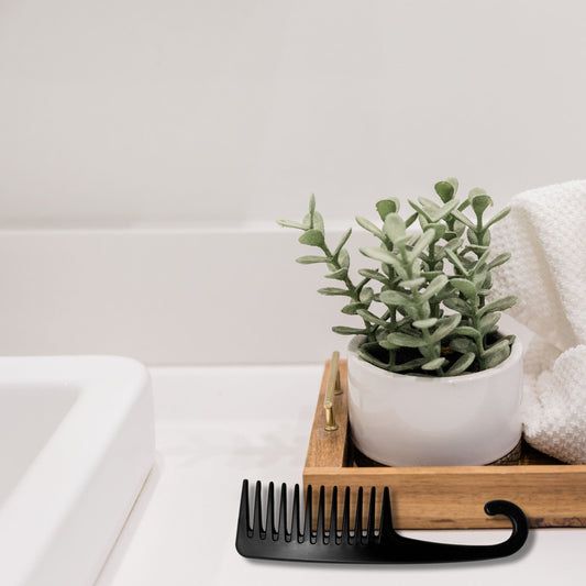 SHOWER COMB