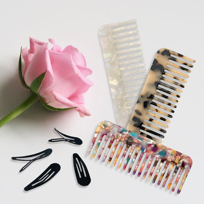ON-THE-GO COMB